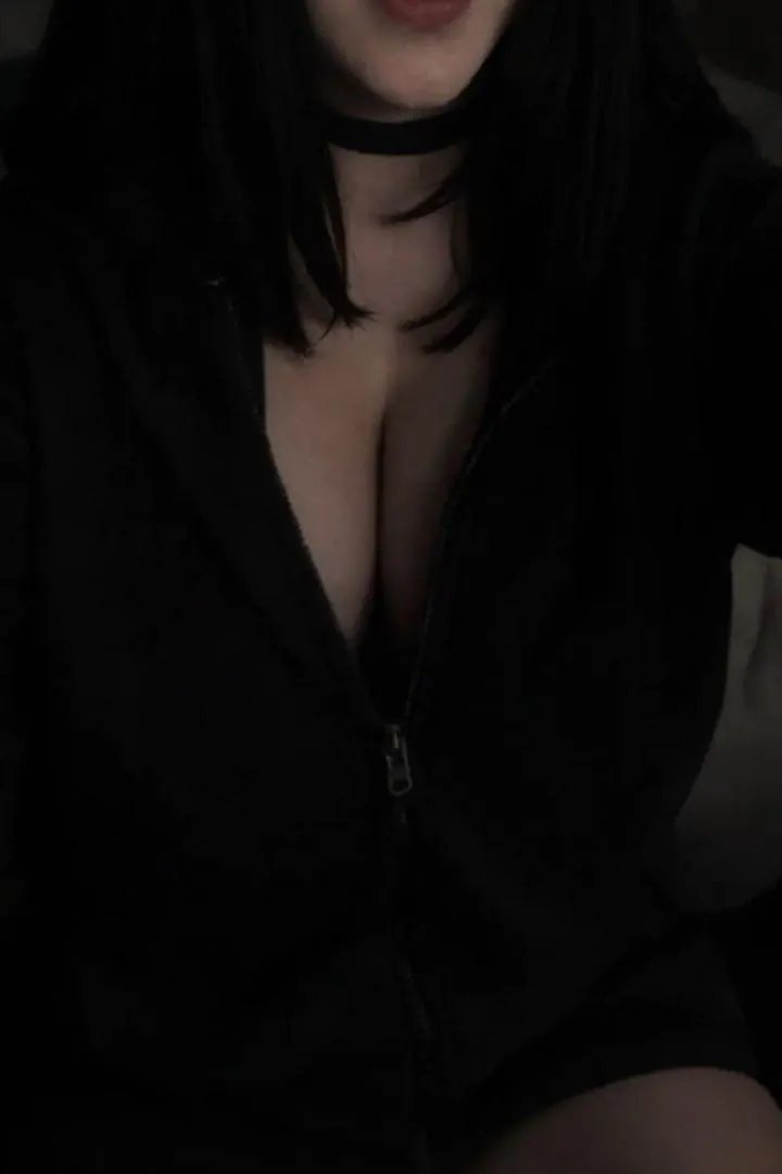 Cum Down My Cleavage And I’ll Wear It All Day (⁄ ⁄•⁄ω⁄•⁄ ⁄) posted by Explosive_Turducken2