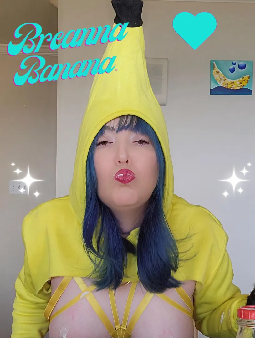 Cum get wet and messy with me Breanna with the blue hair posted by breannalovesbananas