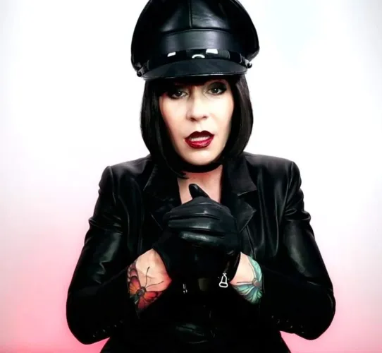 cum here by Cheekyboy64