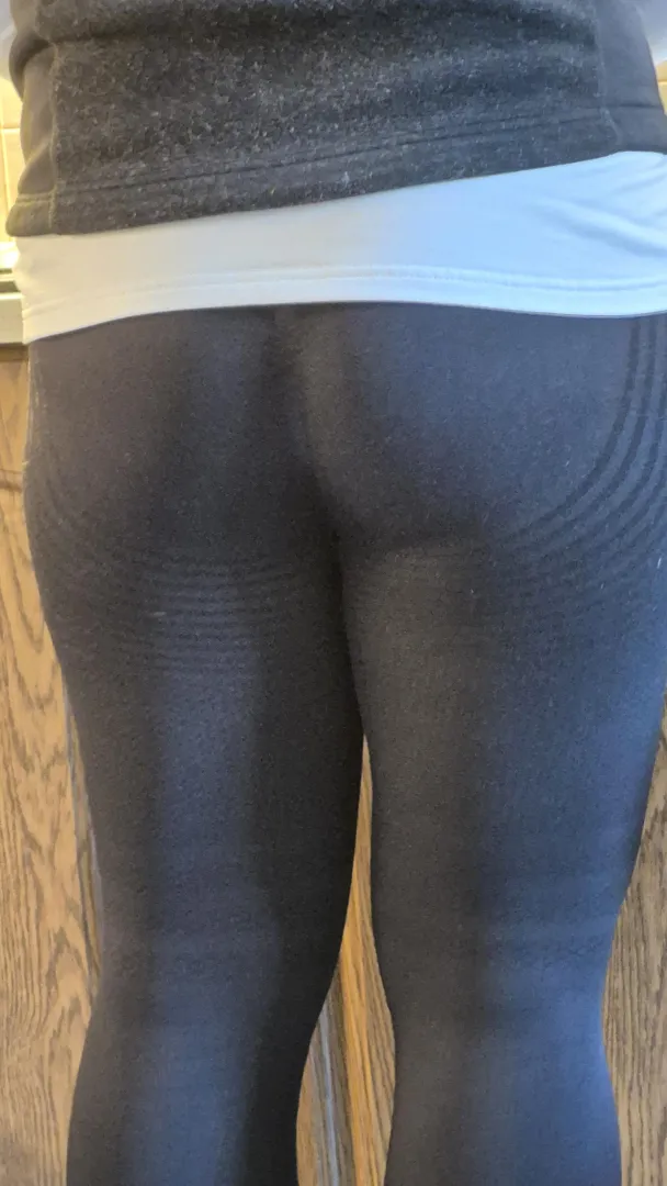 Cum on my leggins posted by Bicuriousbi75