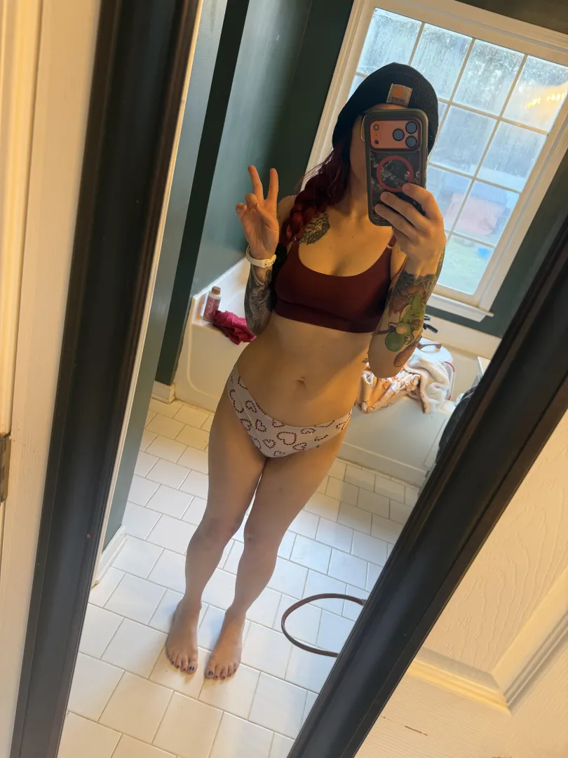 Cum see me for Valentine’s posted by Liz_Lancer