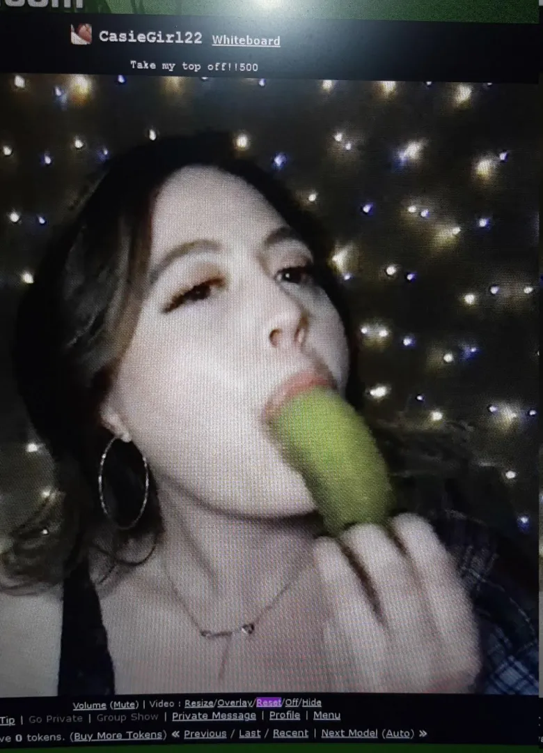 Cum tributes please. Love to see my pixels all roped up. posted by datnewkink