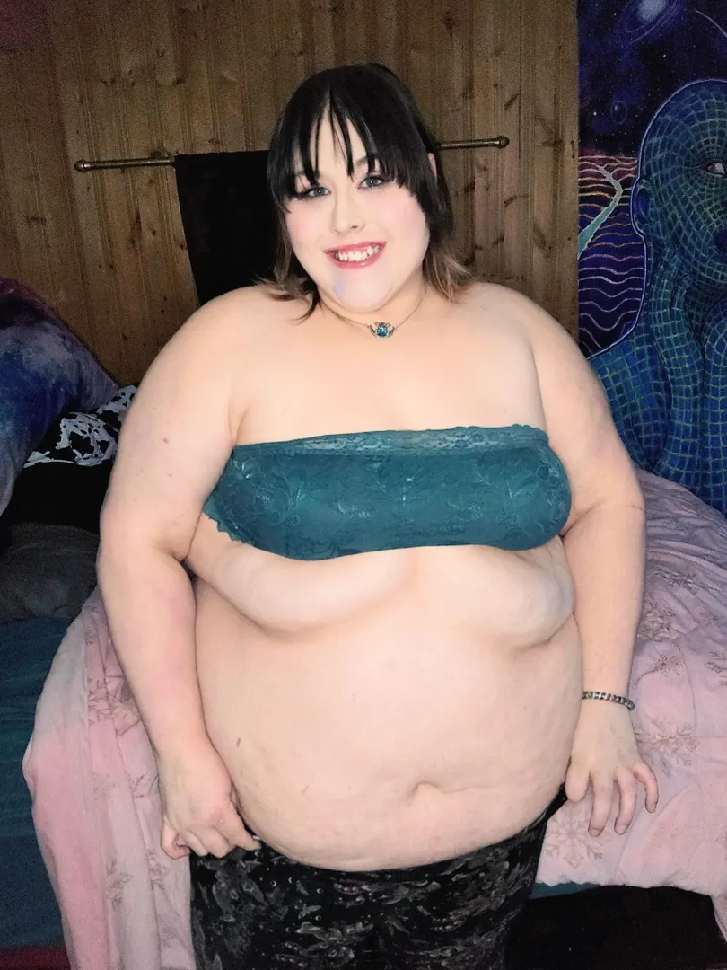 Cupid likes his girls well adored and well supplied  posted by SquishyPizzaBaby