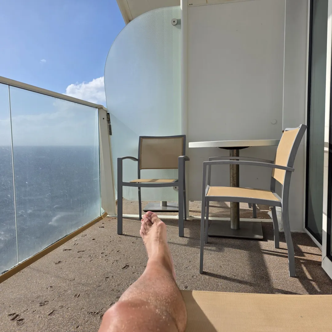 Currently Cruising Solo on My Suite Balcony on Royal Caribbean's Oasis of the Seas posted by ezholdem