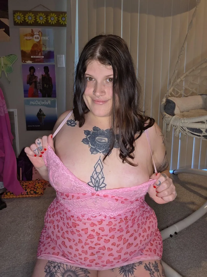 Curves galore posted by cannakweeen