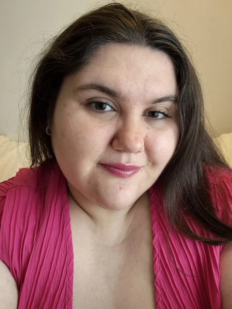 Curvy queen energy all day — who’s got the courage to ask me out? posted by _AnastasiaGree