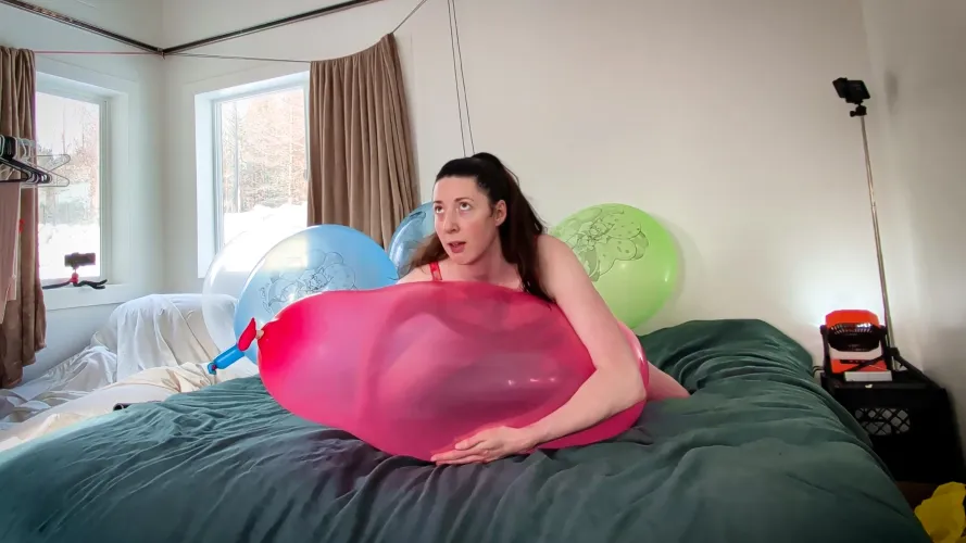 Custom balloons made by real looners, what a treat! by egreenballons