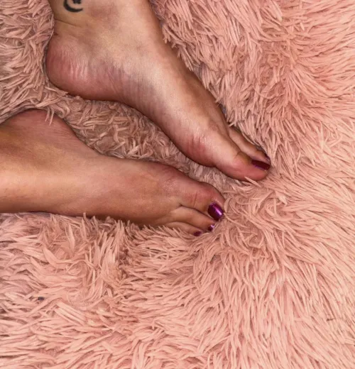 Cute little US size 6.5 feet by TwilightHaze00