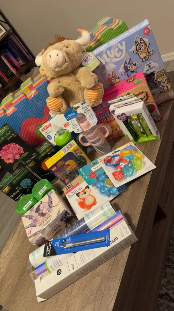 Daddi took me on a shopping spree!  posted by Little_SharkieBabyy