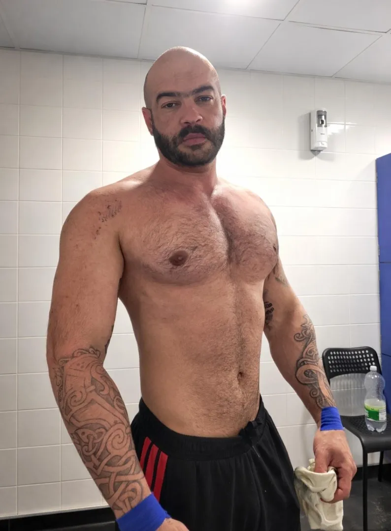 Daddy looking sub posted by ExistingHomework8724