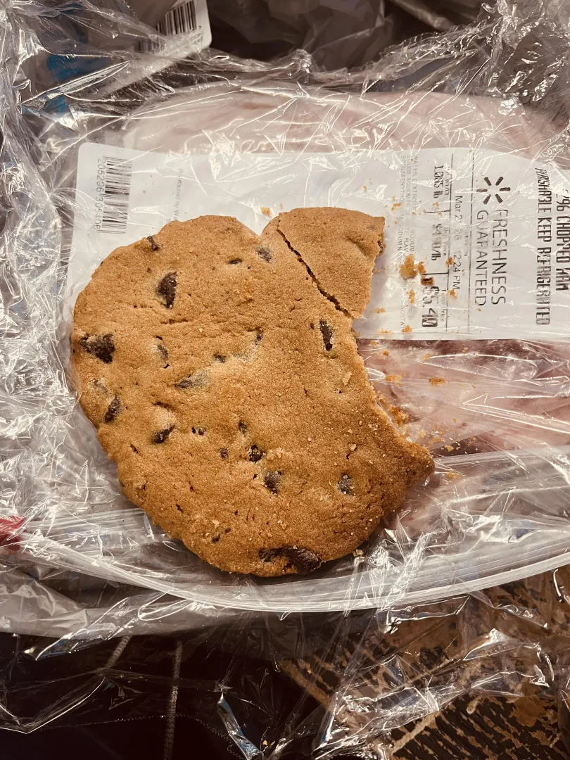 Daddy made me heart shaped cookies in my lunch today! posted by strawberrybunny1007