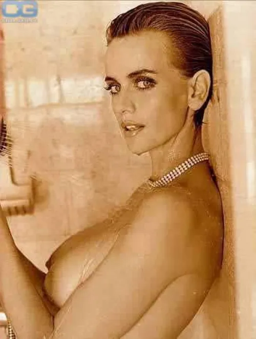 Daphne Deckers by Danny61392