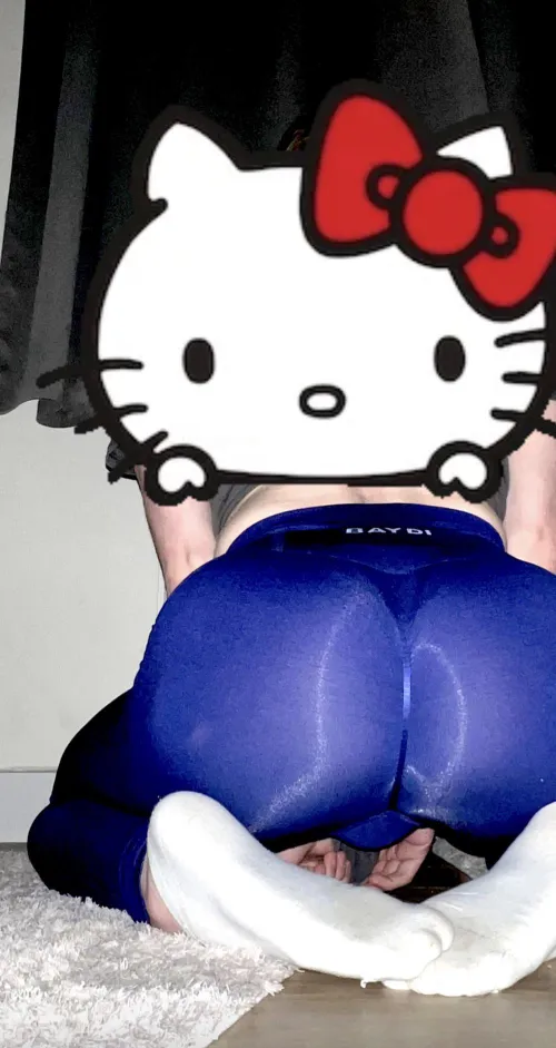 Dark blue is such a nice colour  by winedrinkerrr