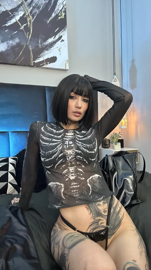 Darkness in my soul and fire in my eyes posted by coxxoez