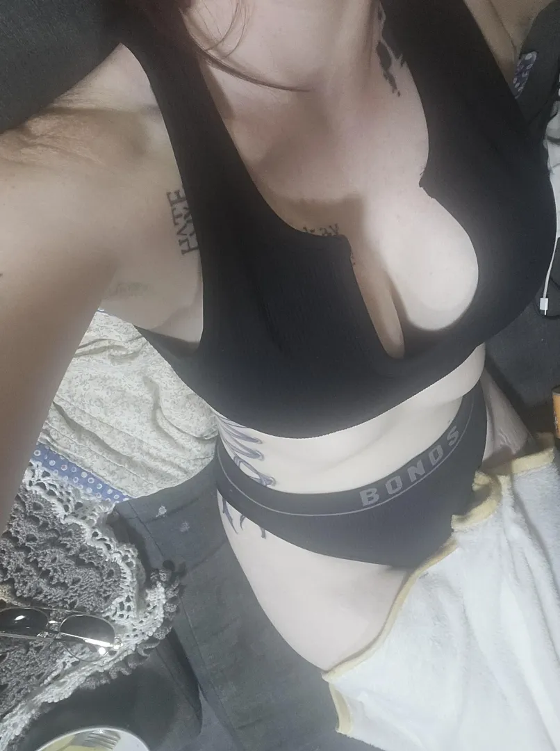 Darla, 20s, available MONDAY 23rd (3-6pm) posted by darlaehvotic