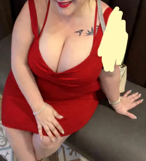 Date night outfit last night!  by Beginning_Sink7620