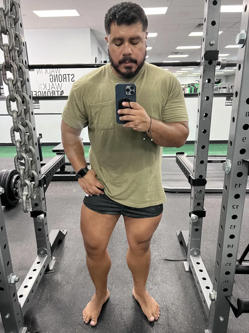 Dawgs out for leg day posted by slidesguy01