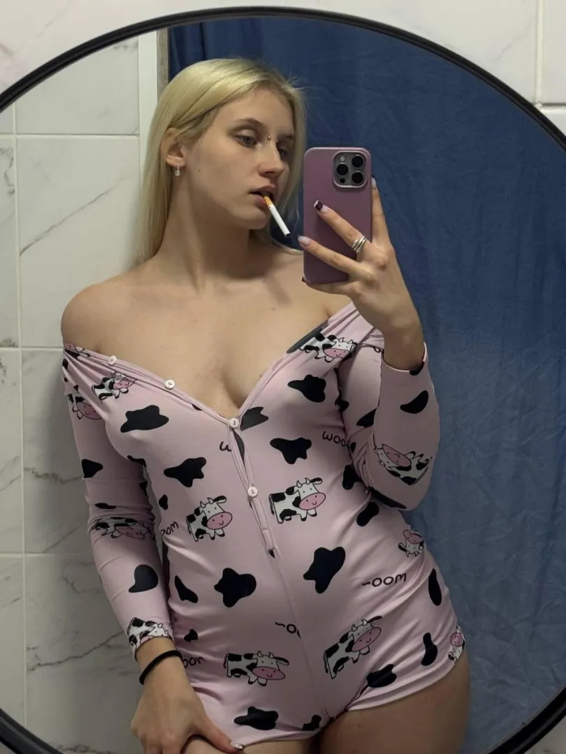 Decided to smoke and got excited posted by MertyXXX