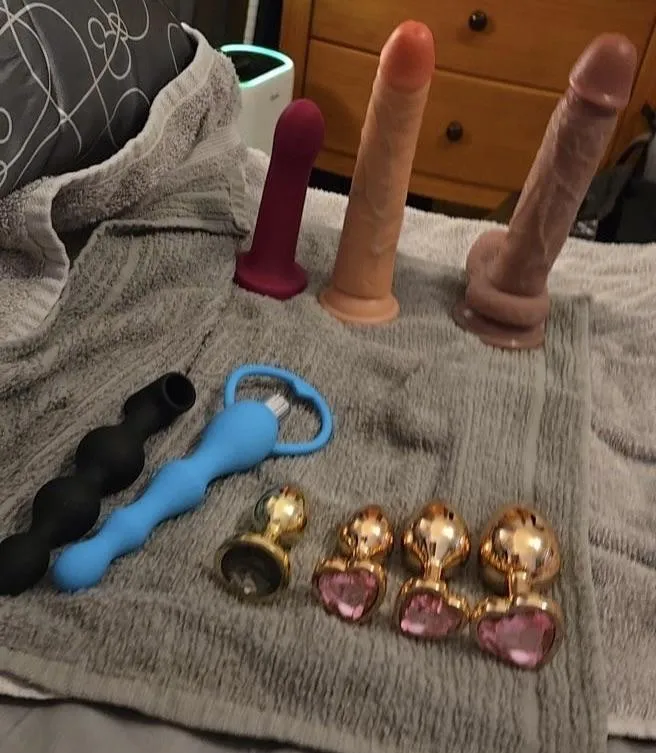 Decisions decisions  and that’s not even all of them  posted by heyyitssarahbaby