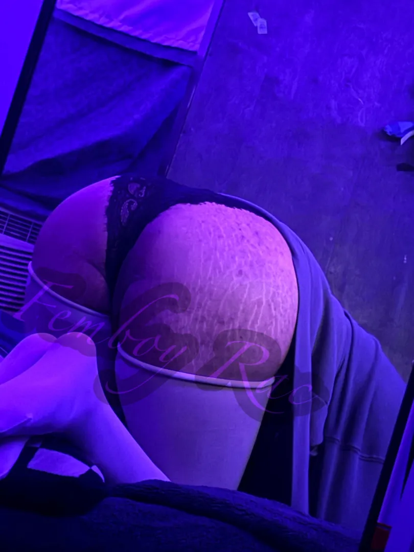 Definitely need a nice handprint to make this better posted by Bludy_Ghoul_rac