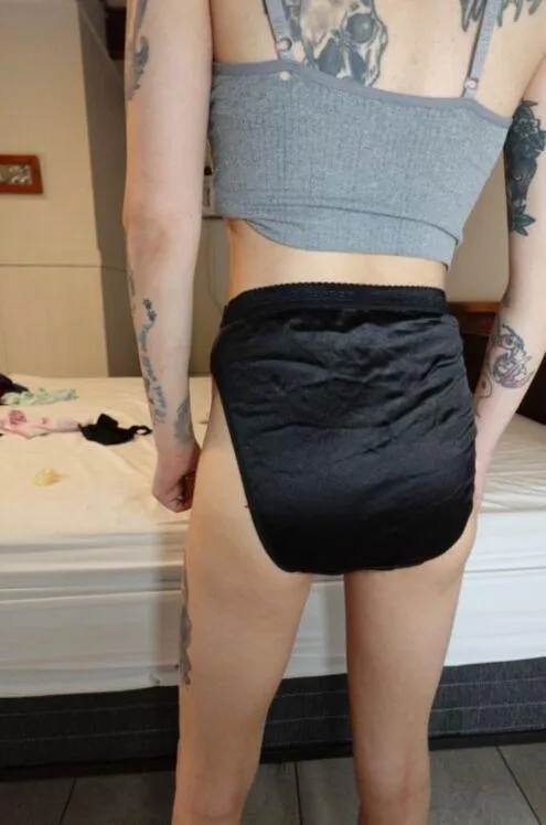 Delicate details for a delicate silhouette. posted by HistorySuper229