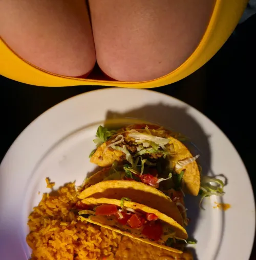 Delicious. My mouth is watering. by SantosKel