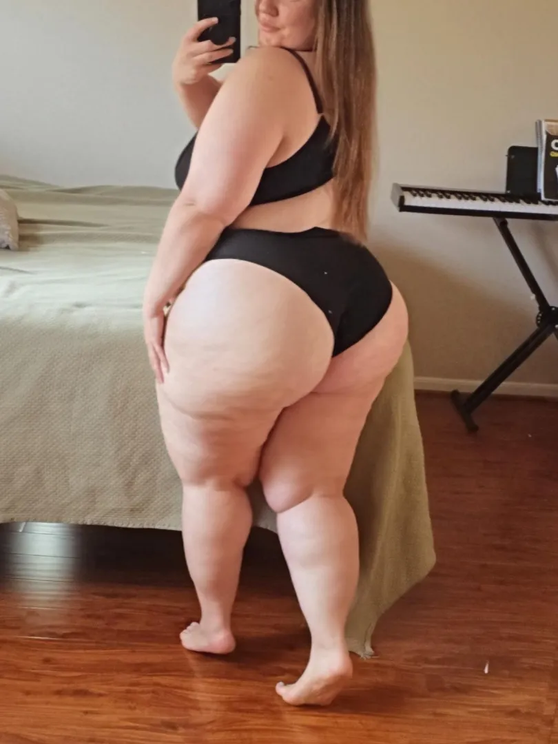 Deliciously juicy posted by cassievalentine96