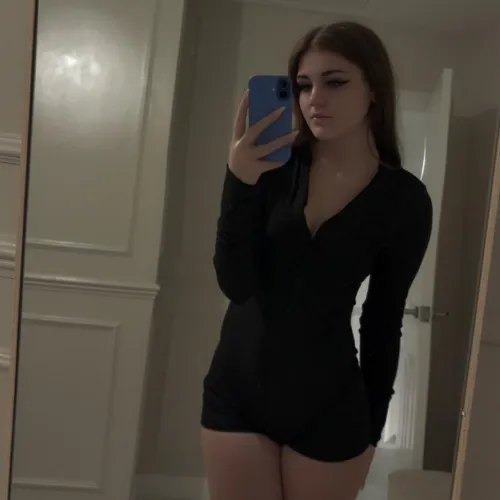 delilah :3 (@delilah_mae77) [Onlyfans] by Delooloo1