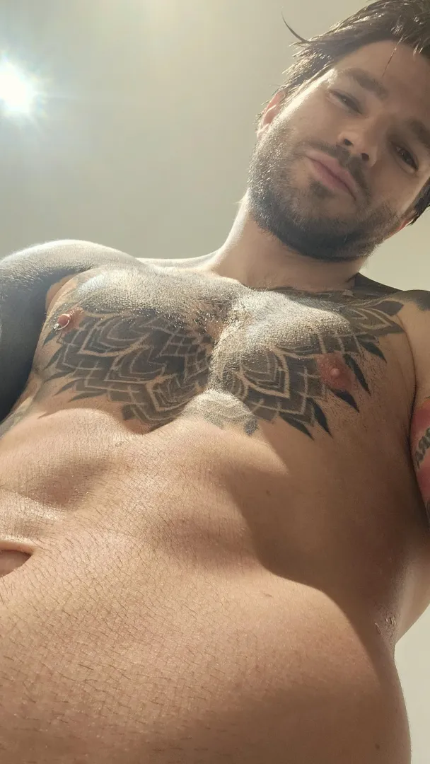 Después de la ducha posted by WonderInkBoyy