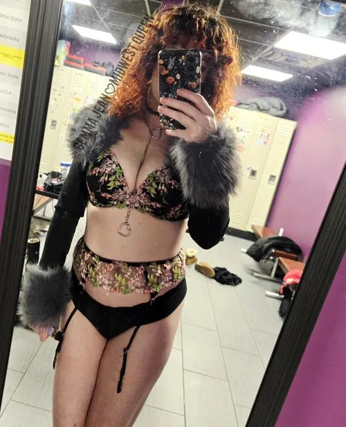 Detroit club recs with earlier/dayshift hours  by bitterbettyboop