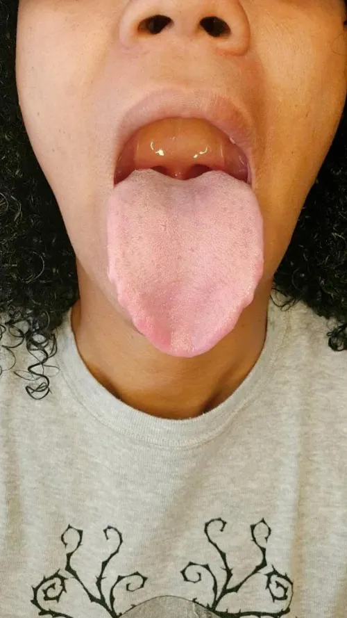 Did you miss me!? Available for requests  by Trixierainz