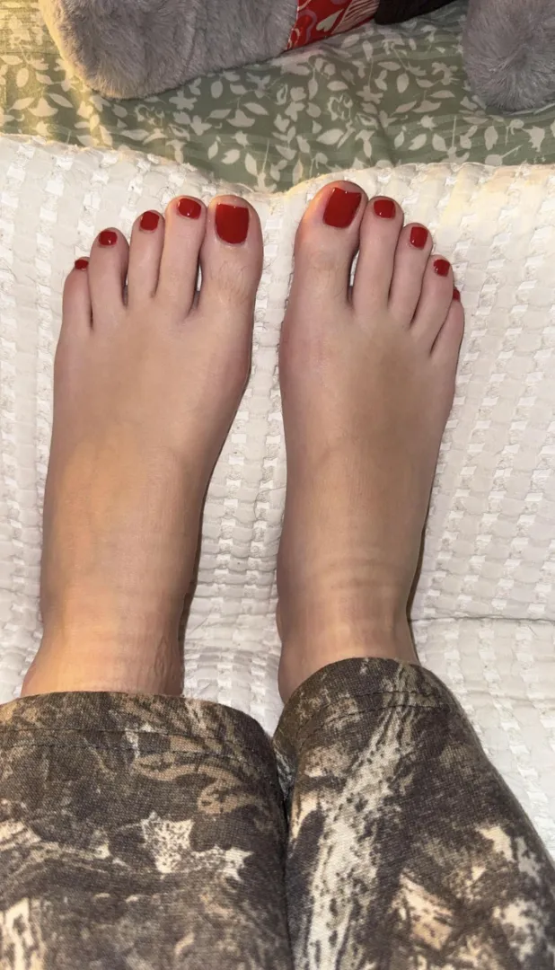 Did you miss my feet? posted by Only-Cook2267