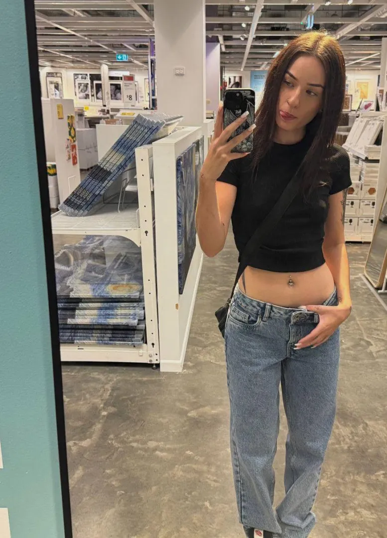 Didn’t stay inside posted by Lilackendy
