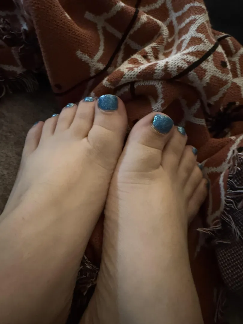 Dinner anyone? posted by PierceDDPrincess25