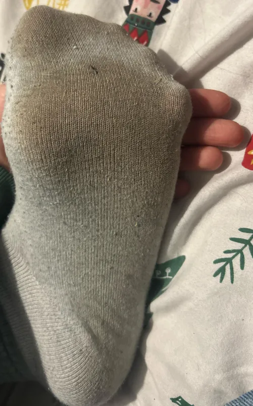 Dirty 19 year old feet anyone ? by Scenegirlz69