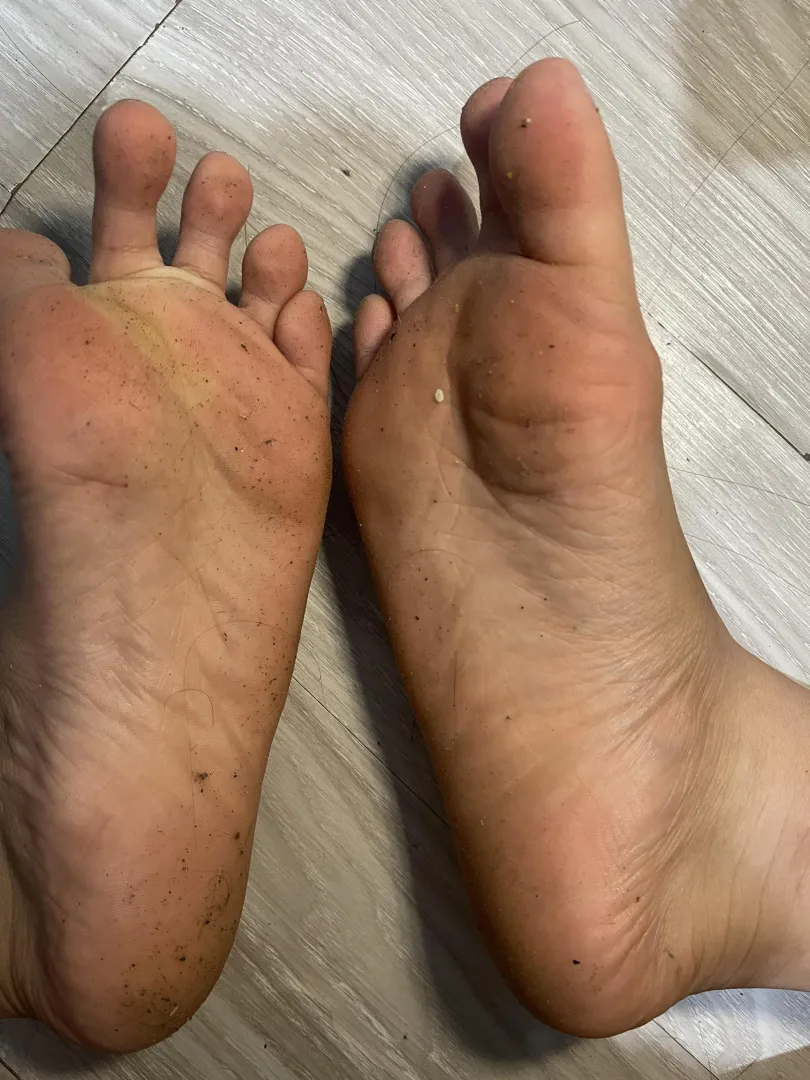 Dirty asian feet posted by Sueur_Owner
