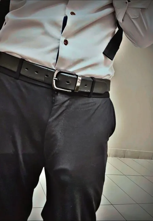 Distracted while working by gbeeeez