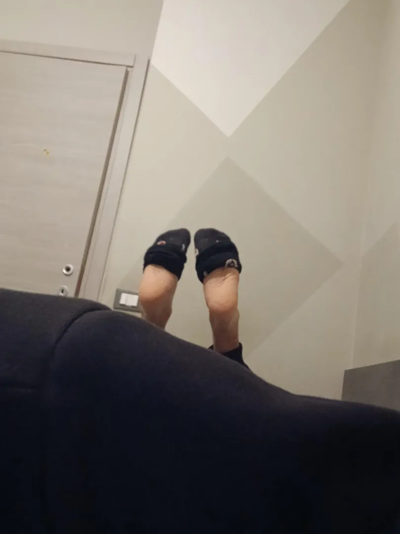 Dm for barefoot posted by OccasionOk4738