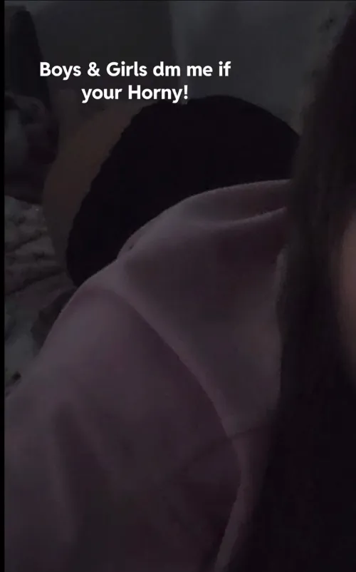 Dm if your Horny by Luam01o