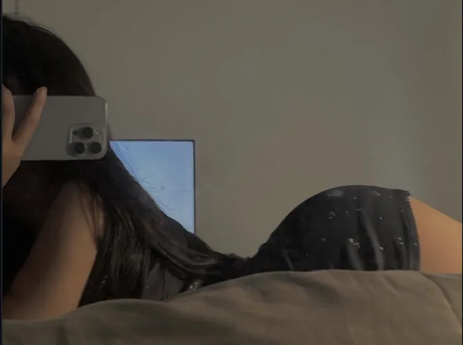 DM me baby  by HansaWongvip