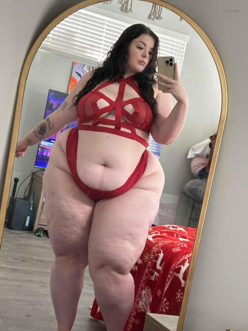 Do big girls like me still worthy of getting fucked? posted by Snowangelcake