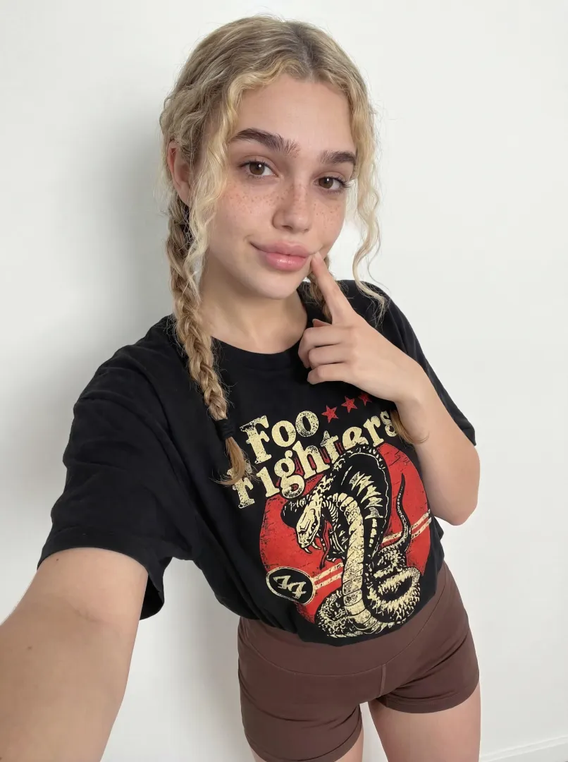 Do freckles add extra cute spark? posted by BabySlay_xx