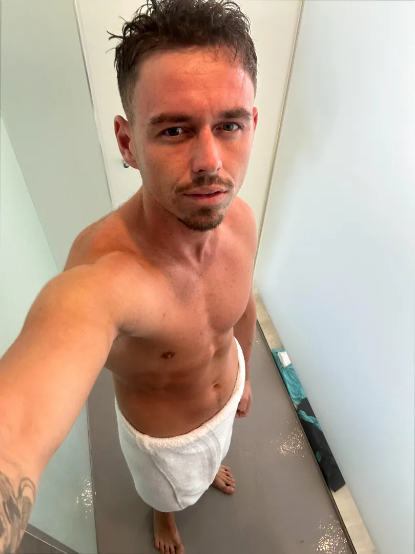 Do i look good and yummy for you to taste? posted by itsyourboyJJ1