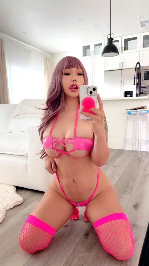 Do i look good in pink? by Velvetsharm