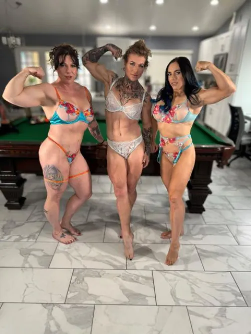 Do our muscles look good with our lingerie? (oc) by vanessaarizonaxxx