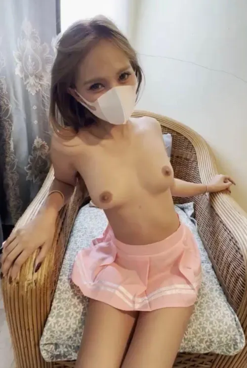 do u like it when girl don't wear bra? by honeycloudsss