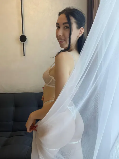 do u think my ass is curvy enough by donnadarkoss