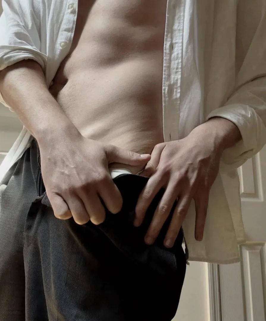 Do we like tall [m]en here? Because my back is killing me! posted by sweaterweathar