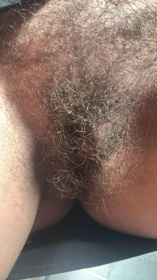 Do you ever jerk it to my pie? posted by lickedyslit