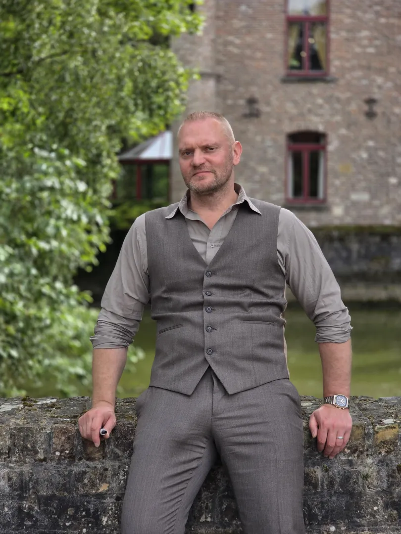 Do you fancy a man in suit? posted by MaxCarnal_Reddit